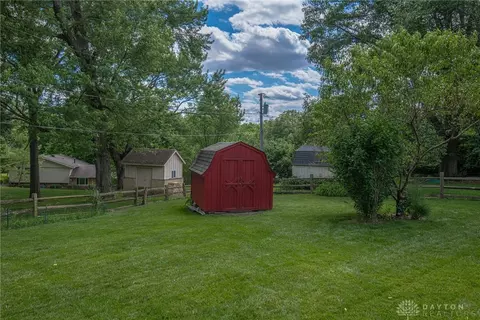 1640 Ambridge Rd, Centerville, OH 45459 photo 27