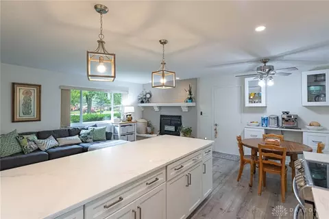 1640 Ambridge Rd, Centerville, OH 45459 photo 10