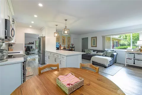 1640 Ambridge Rd, Centerville, OH 45459 photo 12