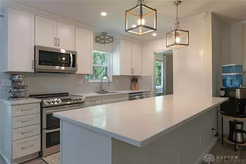 1640 Ambridge Rd, Centerville, OH 45459 photo 11