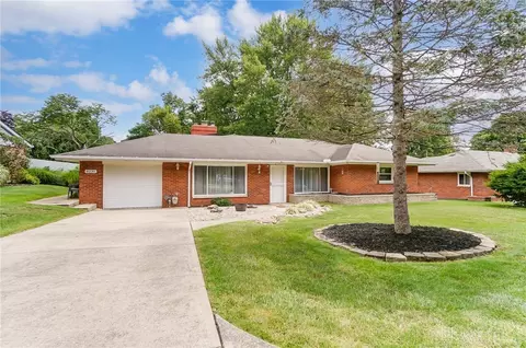 8230 Inwood Ave, Dayton, OH 45415