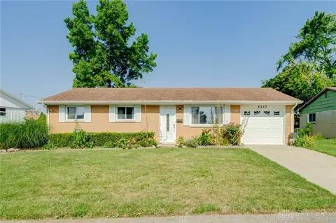4517 Cynthia Dr, Enon, OH 45323