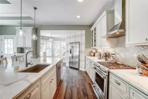 Kitchen - 1 Matthews Ct, Glendale, OH 45246 photo 5 of 11