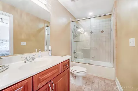 Bath - 1 Matthews Ct, Glendale, OH 45246 photo 7 of 15
