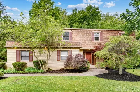 2104 Tullis Dr, Middletown, OH 45042