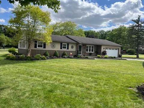 114 Greenmoor Dr, Arcanum, OH 45304