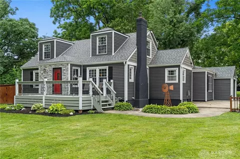 1669 N Longview St, Beavercreek, OH 45432