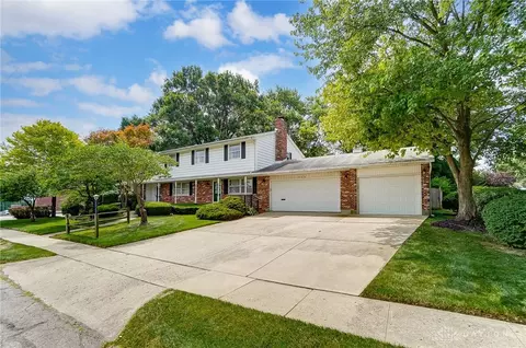 760 N Westedge Dr, Tipp City, OH 45371