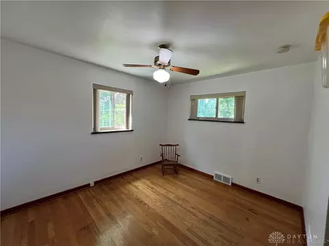 Bedroom - 2729 Oak Park Ave, Kettering, OH 45429 photo 5 of 7