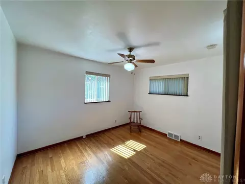 Bedroom - 2729 Oak Park Ave, Kettering, OH 45429 photo 4 of 7