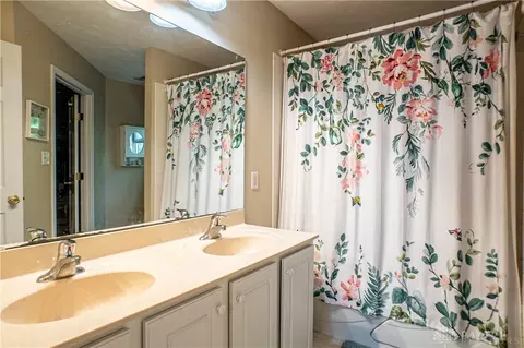165 Cambridge Dr, Springboro, OH 45066 photo 40