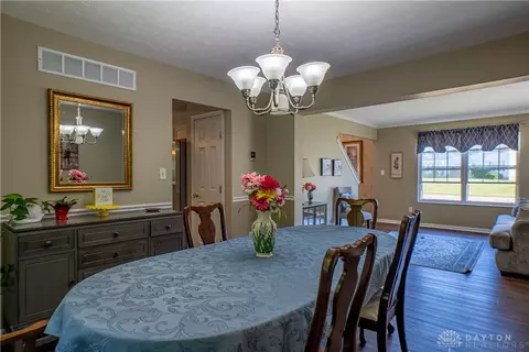 165 Cambridge Dr, Springboro, OH 45066 photo 17