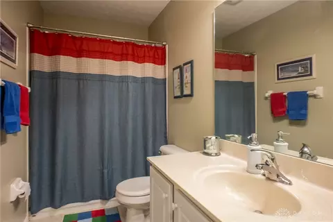 165 Cambridge Dr, Springboro, OH 45066 photo 34