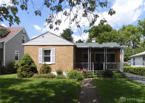 647 E Peach Orchard Rd, Dayton, OH 45419