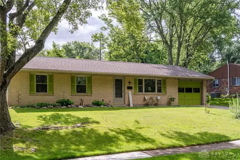 742 Heincke Rd, West Carrollton, OH 45449