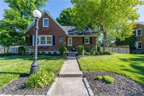 553 W Broadway St, Tipp City, OH 45371