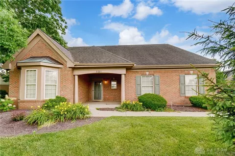 9201 Little Yankee Run, Centerville, OH 45458