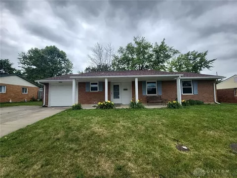 7119 Castlecrest Dr, Dayton, OH 45424