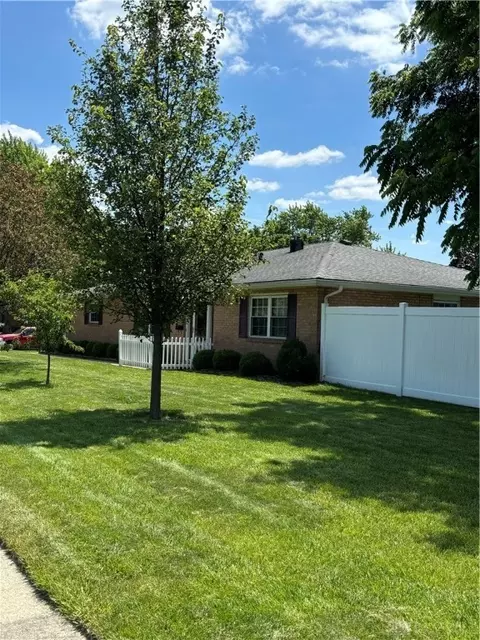620 W Wenger Rd, Englewood, OH 45322