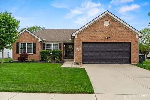 1409 Brookstone Dr, Fairborn, OH 45324