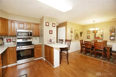 Kitchen - 7364 Hamilton Ave, Maineville, OH 45039 photo 5 of 6