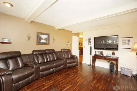 Living - 7364 Hamilton Ave, Maineville, OH 45039 photo 6 of 7