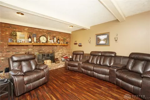 Living - 7364 Hamilton Ave, Maineville, OH 45039 photo 5 of 7