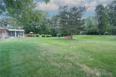Exterior - 7364 Hamilton Ave, Maineville, OH 45039 photo 16 of 20