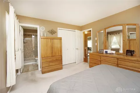 Bedroom - 7364 Hamilton Ave, Maineville, OH 45039 photo 4 of 5