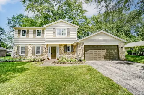 7851 Millerton Dr, Dayton, OH 45459