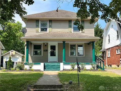 323 Willowwood Dr, Dayton, OH 45405