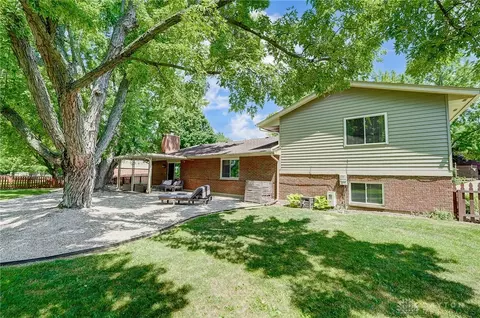 9831 Shawnee Trl, Centerville, OH 45458 photo 35