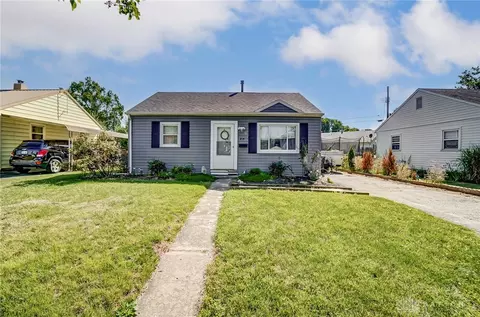215 E Circle Dr, Dayton, OH 45449