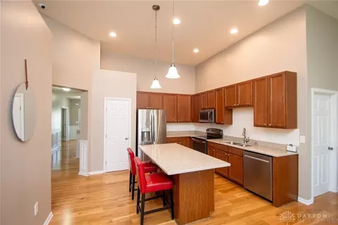 Kitchen - 597 Hafton Ct, Maineville, OH 45039 photo 2 of 4