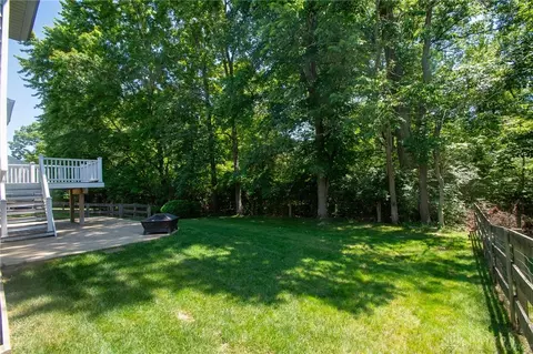Exterior - 597 Hafton Ct, Maineville, OH 45039 photo 7 of 8