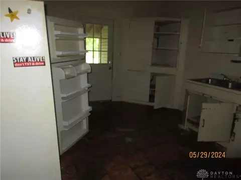 Kitchen - 220 Euclid Ave, Springfield, OH 45505 photo 1 of 3