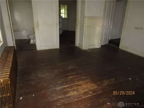 Living - 220 Euclid Ave, Springfield, OH 45505 photo 1 of 6