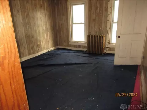 Bedroom - 220 Euclid Ave, Springfield, OH 45505 photo 4 of 6
