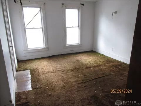 Bedroom - 220 Euclid Ave, Springfield, OH 45505 photo 3 of 6