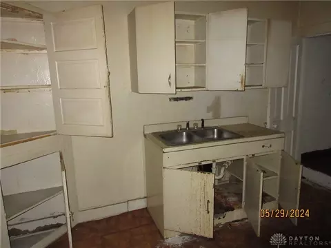 Kitchen - 220 Euclid Ave, Springfield, OH 45505 photo 2 of 3