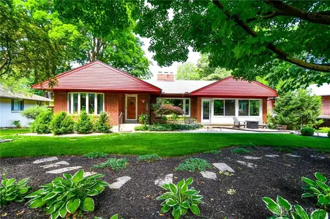2441 Adirondack Trl, Kettering, OH 45409