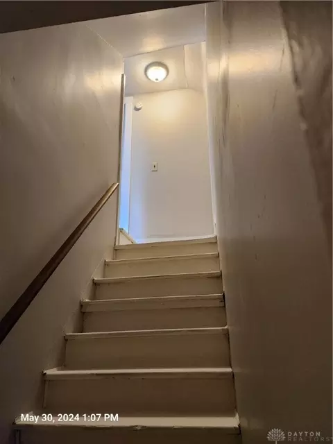 Entry Way - 736 N Main St, Marion, OH 43302 photo 6 of 7