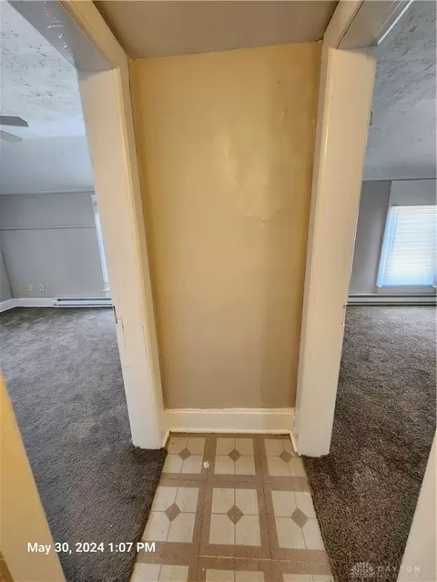 Entry Way - 736 N Main St, Marion, OH 43302 photo 5 of 7