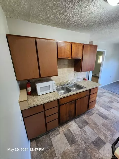Kitchen - 736 N Main St, Marion, OH 43302 photo 4 of 4