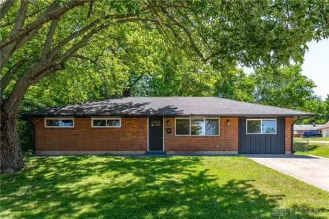 6300 Falkland Dr, Dayton, OH 45424