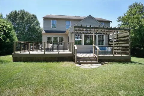 Exterior - 868 Thornton Dr, Morrow, OH 45152 photo 9 of 13