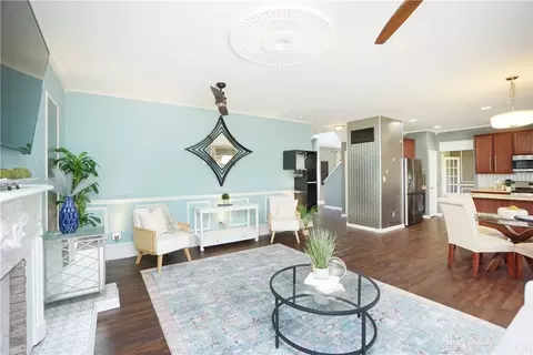 Living - 868 Thornton Dr, Morrow, OH 45152 photo 4 of 5