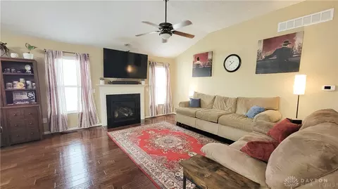 1435 Phoenix Pl, Dayton, OH 45420 photo 14