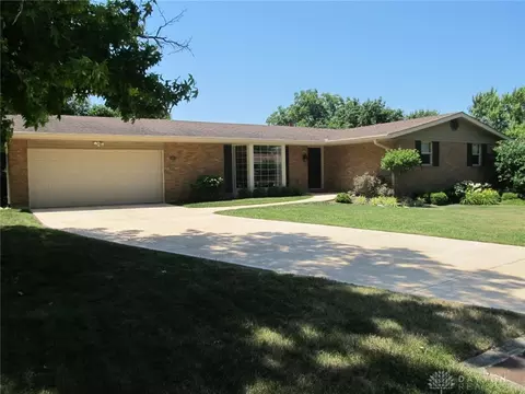 2580 Clifty Falls Rd, Dayton, OH 45449