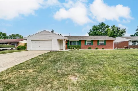 3207 Gardenia Dr, Dayton, OH 45449